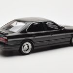 BMW M5 E34 Hartge H5 V12 Diamond Nero Metallic Otto 1:18 - image 2 of 6