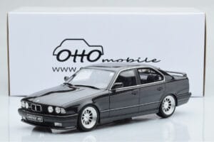 BMW M5 E34 Hartge Nero Otto 1:18 OT362B Resina — immagine 2 di 6