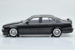 BMW M5 E34 Hartge Nero Otto 1:18 OT362B Resina — immagine 3 di 6