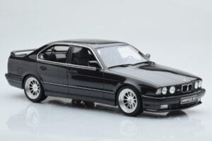BMW M5 E34 Hartge Nero Otto 1:18 OT362B Resina — immagine 6 di 6