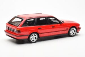 BMW M5 E34 Touring Rosso Otto 1:18 OT951 Resina — immagine 2 di 6