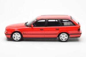 BMW M5 E34 Touring Rosso Otto 1:18 OT951 Resina — immagine 3 di 6