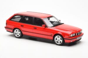 BMW M5 E34 Touring Rosso Otto 1:18 OT951 Resina — immagine 4 di 6