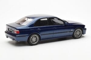 BMW M5 E39 Avus Blue Paint Issue Otto 1:18 OT070 Resina — immagine 2 di 6
