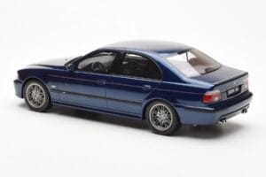 BMW M5 E39 Avus Blue Paint Issue Otto 1:18 OT070 Resina — immagine 5 di 6