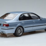 BMW M5 E39 Silverwater Blu Otto 1:18 - image 2 of 6