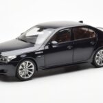 BMW M5 E60 Carbon Nero Kyosho 1:18