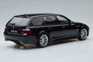 BMW M5 E61 Touring Nero Otto 1:18 OT1020 Resina — immagine 2 di 6