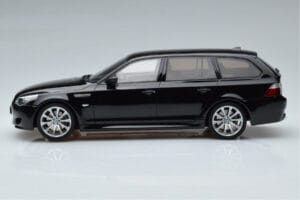 BMW M5 E61 Touring Nero Otto 1:18 OT1020 Resina — immagine 3 di 6