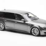 BMW M5 E61 Touring Grigio Otto 1:18 - image 4 of 6