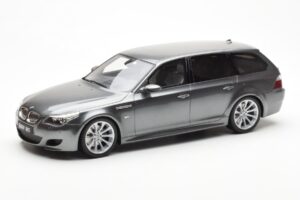 BMW M5 E61 Touring Grigio Otto 1:18 OT189