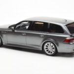 BMW M5 E61 Touring Grigio Otto 1:18 - image 5 of 6