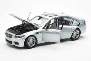 BMW M5 F10 Silverstone Argento Paragon 1:18 80432186353 Pressofusione — immagine 2 di 8
