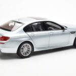 BMW M5 F10 Silverstone Argento Paragon 1:18 80432186353 - image 3 of 8