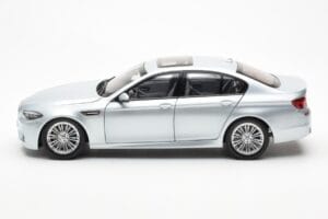 BMW M5 F10 Silverstone Argento Paragon 1:18 80432186353 Pressofusione — immagine 4 di 8