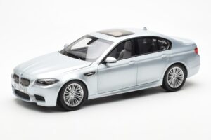 BMW M5 F10 Silverstone Argento Paragon 1:18 80432186353