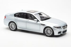 BMW M5 F10 Silverstone Argento Paragon 1:18 80432186353 Pressofusione — immagine 6 di 8
