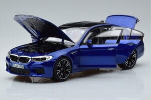 BMW M5 F90 Marina Bay Blu Norev 1:18 80432454783 Pressofusione — immagine 2 di 7