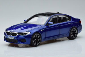 BMW M5 F90 Marina Bay Blu Norev 1:18
