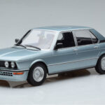 BMW M535i E12 Blu Norev 1:18