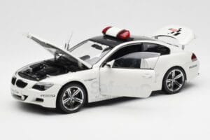 BMW M6 E63 MotoGP Safety Car 2006 Kyosho 1:18 08707GPB Pressofusione — immagine 2 di 8