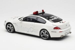 BMW M6 E63 MotoGP Safety Car 2006 Kyosho 1:18 08707GPB Pressofusione — immagine 7 di 8