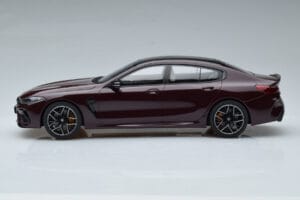BMW M8 F93 Competition Gran Coupe Ametrina Metallizzato GT Spirit 1:18 GT285 Resina — immagine 3 di 6