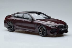 BMW M8 F93 Competition Gran Coupe Ametrina Metallizzato GT Spirit 1:18 GT285 Resina — immagine 5 di 6