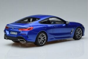 BMW M850i G15 Blu Metallizzato Norev 1:18 183286 Pressofusione — immagine 3 di 7