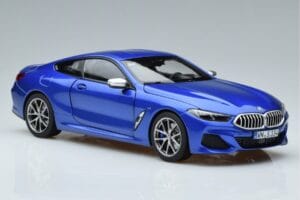 BMW M850i G15 Blu Metallizzato Norev 1:18 183286 Pressofusione — immagine 5 di 7