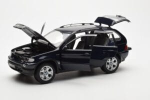 BMW X5 4.4i E53 Blu Scuro Kyosho 1:18 08521DB Pressofusione — immagine 2 di 8
