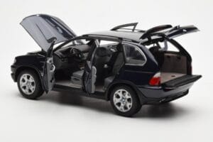 BMW X5 4.4i E53 Blu Scuro Kyosho 1:18 08521DB Pressofusione — immagine 5 di 8