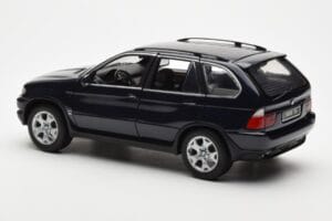 BMW X5 4.4i E53 Blu Scuro Kyosho 1:18 08521DB Pressofusione — immagine 7 di 8