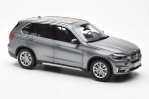 BMW X5 F15 Space Grigio Paragon 1:18 80432318988 Pressofusione — immagine 6 di 8