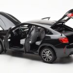 BMW X6 M F86 Sapphire Nero Metallic Norev 1:18 - image 5 of 8