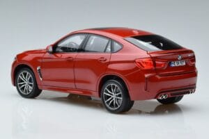 BMW X6M F86 Rosso Norev 1:18 183242 Pressofusione — immagine 6 di 7