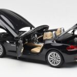 BMW Z4 E89 Spider Nero Metallizzato Kyosho 1:18 08771BK - image 6 of 9