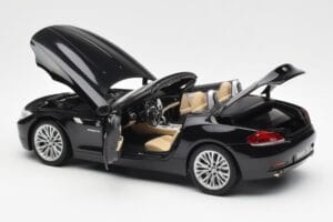 BMW Z4 E89 Spider Nero Metallizzato Kyosho 1:18 08771BK Pressofusione — immagine 6 di 9