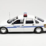 Chevrolet Caprice Cheyenne Polizia UT Models 1:18 - image 3 of 6
