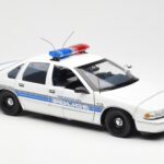 Chevrolet Caprice Sebring Polizia UT Models 1:18 - image 4 of 6