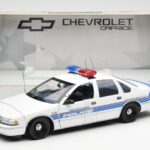 Chevrolet Caprice Sebring Polizia UT Models 1:18 - image 6 of 6