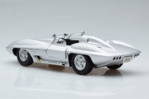 Chevrolet Corvette C1 Stingray Concept AUTOart 1:18 71000 Pressofusione — immagine 7 di 8