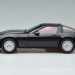 Chevrolet Corvette C4 Nero AUTOart 1:18 71242 Pressofusione - image 5 of 8
