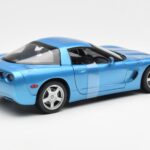 Chevrolet Corvette C5 Blu Metallizzato UT Models 1:18 - image 2 of 6