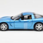Chevrolet Corvette C5 Blu Metallizzato UT Models 1:18 - image 3 of 6
