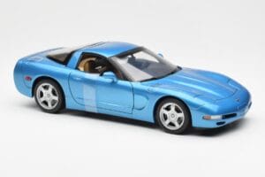 Chevrolet Corvette C5 Blu Metallizzato UT Models 1:18 21004 Pressofusione — immagine 4 di 6