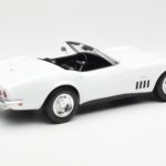 Chevrolet Corvette C3 Cabriolet Can-Am Bianco Norev 1:18 - image 2 of 6