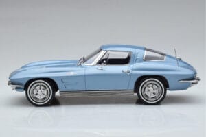 Chevrolet Corvette C2 Sting Ray Blu Norev 1:18 189050 Pressofusione — immagine 3 di 6