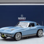 Chevrolet Corvette C2 Sting Ray Blu Norev 1:18 - image 6 of 6