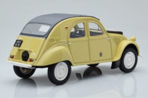 Citroen 2CV Sahara Giallo Otto 1:18 OT1027 Resina — immagine 2 di 6